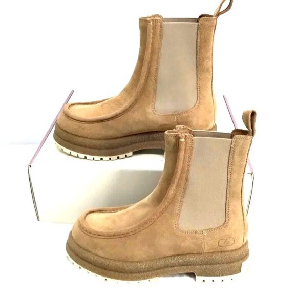 CALIA  By Carrie Underwood SAMIE Moc Toe Boots NWT Tan Winter Size 7 - Picture 4 of 7